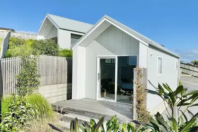 Stand Alone Mangawhai Heads Chalet