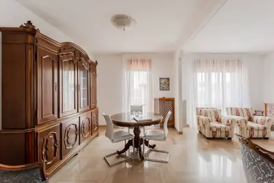 Image de Ida Apartment near the Station!