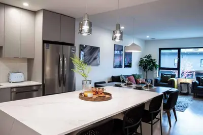 Image de Revelstoke - Cedar and Loam- Private Hot Tub