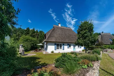 Image de 172 Thatched-roof house Lärchenweg 1