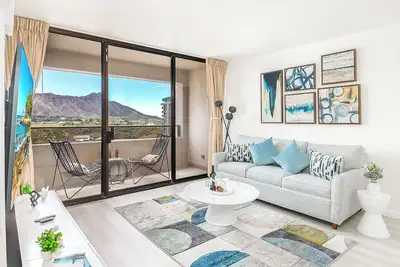 Image de Waikiki Sunset 2 bedroom with Diamond Head View and Parking