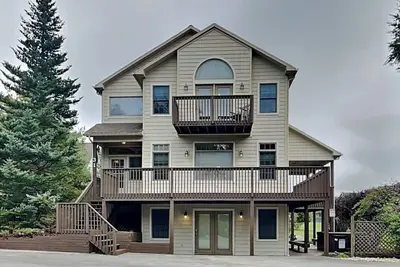 Image de Westwind | Great Views, Hot Tub, Pool Table