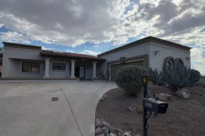 Image de 3-bedroom house in marvelous Catalina Foothills with beautiful Mountain View’s