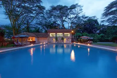 Image de Experience Kenya’s Beauty from a Luxurious Lakeside Room | Outdoor Pool