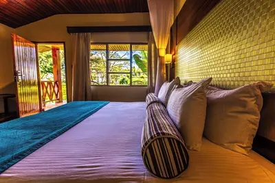 Image de 2 Romantic Lakeside Rooms – Dine Under the Stars on Your Patio