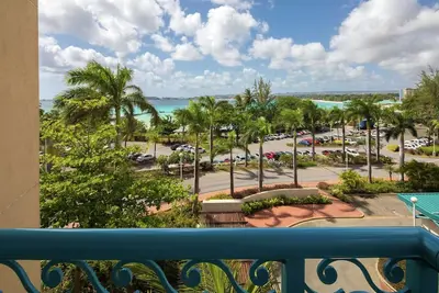 Cozy Oceanfront Suite w/ Stunning Caribbean Views - Steps from the Beach