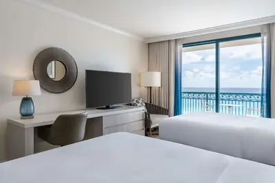 Image de 2 Cozy Suites w/ Ocean View Perfect for Family Fun - Near Charles Fort Ruins