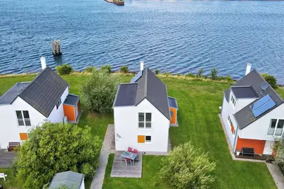 Image de Vacation home An der Ostsee by Seeblick Ferien Oro, direct waterfront location, sauna, electric pillar