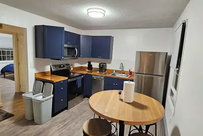 Image de 2 bedrooms that are warm and comfortable queen size beds\n\n