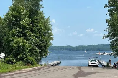 Image de Remodeled 3bdr home near lake, parks & Btv