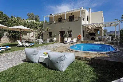 Image de Villa Elodia with Pool & Garden in Heart of Crete