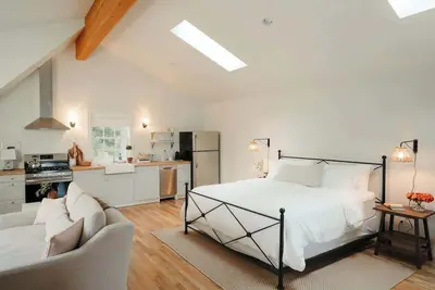 Image de Cape Cod Guest Suite w/Sauna & Cold Plunge