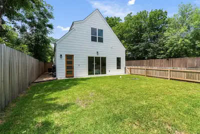 Image de Charming 4-bedroom Luxury Home in Austin Downtown Area