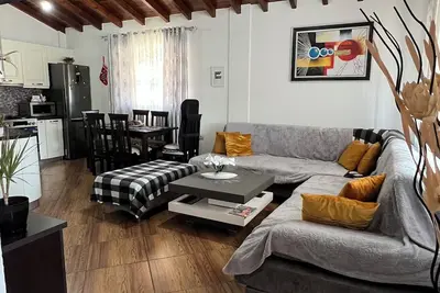 Image de Large Budget Apartment