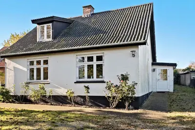 Image de Belle maison à Omø avec WiFi