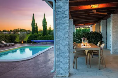 Image de Villa Almond (V4872-K1) - Nin