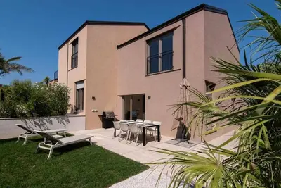 Image de Apartment with 3 bedrooms, balcony and terrace Adelis