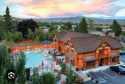 Image de Cozy resort in amazing Chelan with Ac, fitness room & pool, next to Lake Chelan