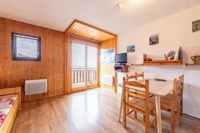 Image de Appartement \"Emmontagnée\" avec vue sur les montagnes, balcon et Wi-Fi