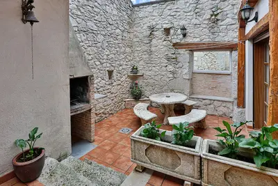Image de Grande maison de campagne à Ribera del Duero près du château de Peñafiel