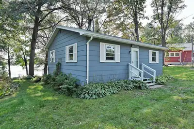 Image de Cozy cabin in beautiful Sarona, Wi in the Long Lake Area