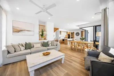 Image de Bokarina 3-Bed Stunning Home, Steps from Beach