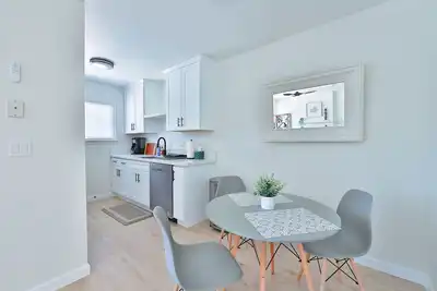 Image de Cozy 2br/1ba near Lake Natoma