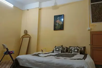 Image de Luxurious apartment for comfortable accommodation of 4 to 6 people near temple.