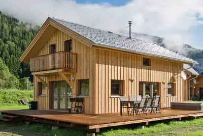 Joli chalet avec bain à remous