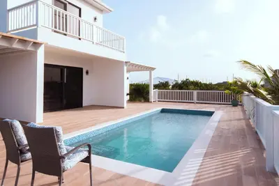 Image de Pool, Privacy & Long Bay Beach-Your Perfect Escape