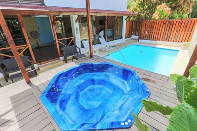 Image de Villa| PrivatePool| Heated Jacuzzi| DailyCleaning