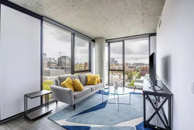 Image de Freshly Minted 2br - Elegance & Comfort in Central Chicago