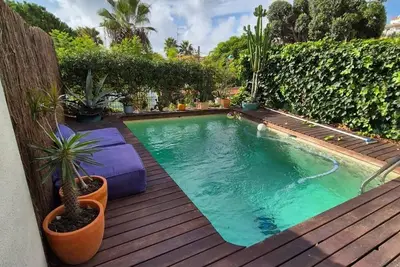 Image de Maison Mitoyenne Sur Les Hauteurs De Sitges - 5 Min En Voiture