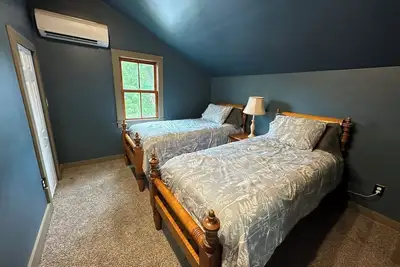 Image de Charming 3-bedroom historic house with Ac and WiFi in lovely Chardon