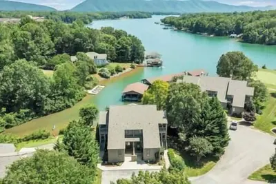 Image de Mountain Lake Townhome Huddlesto