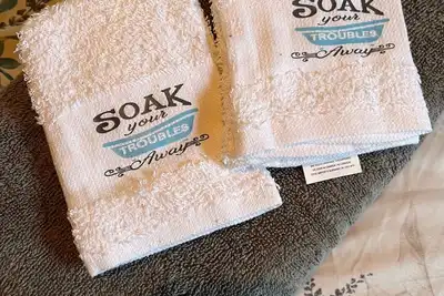 Image de Cute Home By The Water