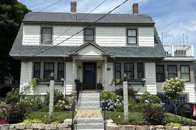 Image de 5 Bedroom Home in Downtown Ogunquit!
