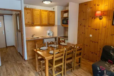 Image de 1er étage, piscine, sauna, télévision, casier à ski, 42m², Les Orres