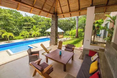 Image de Costarica wildlife watching from Spacious 4-bedroom villa, Ac, Wifi