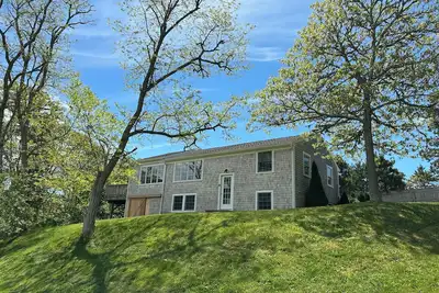 Image de “Mermaid’s Rest” Quiet South Chatham 2-Bedroom House, Close To Beaches