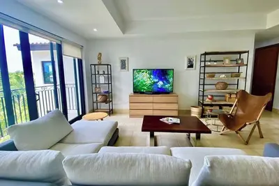 Image de Best Paseo De Las Casas Location + Spacious 4-bedroom condo+ King Bed