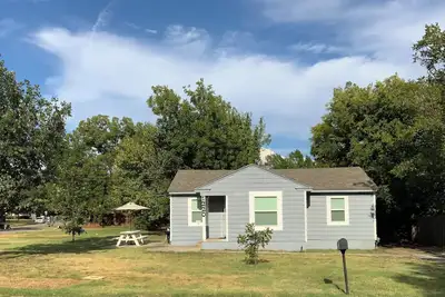 Image de 3 mi dwn twn Fort Worth, wifi, smart tvs, full kitchen, and comfy cozy