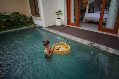 Image de Vila Satu Kamar Tidur dengan Kolam Renang Pribadi