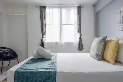 Image de Tropical Retreat with Spectacular Rooftop Rainforest & Ocean Views With Jacuzzi!