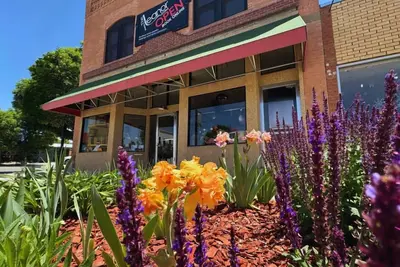 Image de Explore Four Corners • 4br Retreat Above Winery