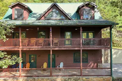 Image de Bear Cabin-Fireplace-Firepit -Pet Friendly!