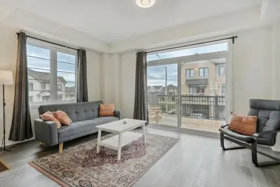 Image de A Brand New 4br Townhouse in Thorold Retreat