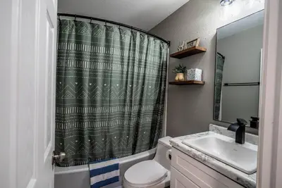 Image de Charming 2-bedroom house in pleasant Port Edwards with WiFi, Ac