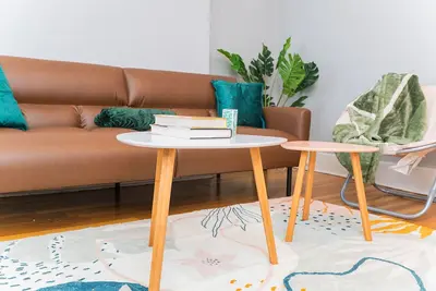 Image de Two townhomes in Pittsburgh's Lawrenceville. King beds. Restaurants.