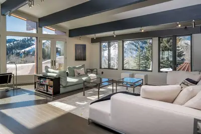 Luxurious Sun Valley Estate - Perfect for the 2025 World Cup!